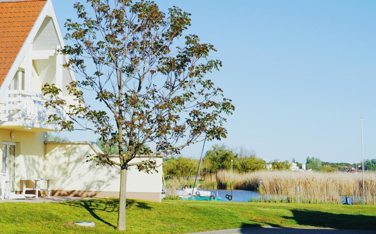 Lake House20 Villa Velence Bagian luar foto