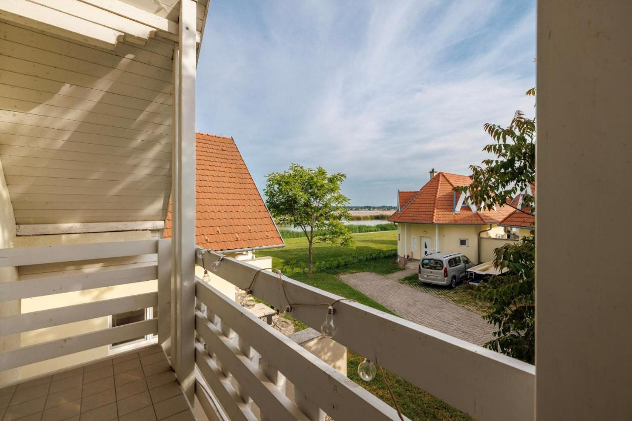 Lake House20 Villa Velence Bagian luar foto